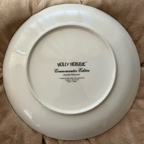 Beautiful HOLLY HOBBIE “Mother’s Day” 1974 Genuine Porcelain Made in Japan - Picture 2 of 5